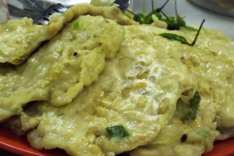 Authentic Mendoan Delight in Cilacap's Heart: LEGO SARI Dining